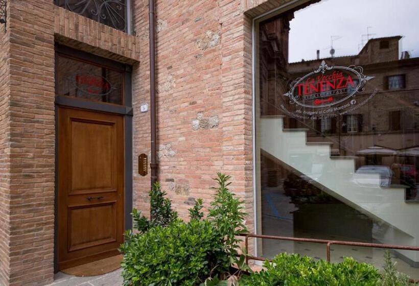 اتاق لوکس سه تخته, La Vecchia Tenenza B&b