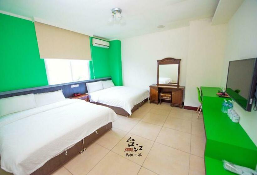 اتاق استاندارد چهار تخته, Taijing