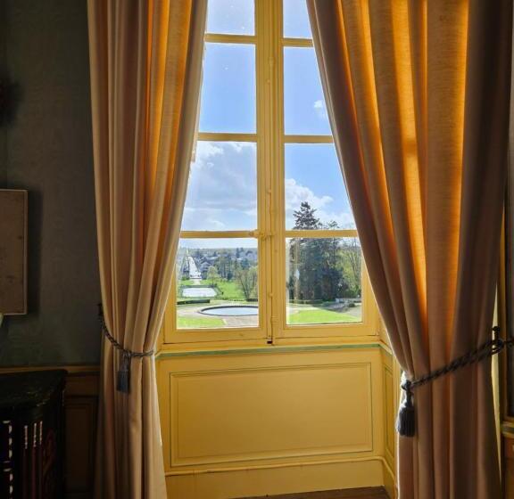 디럭스 룸, Chateau De Craon