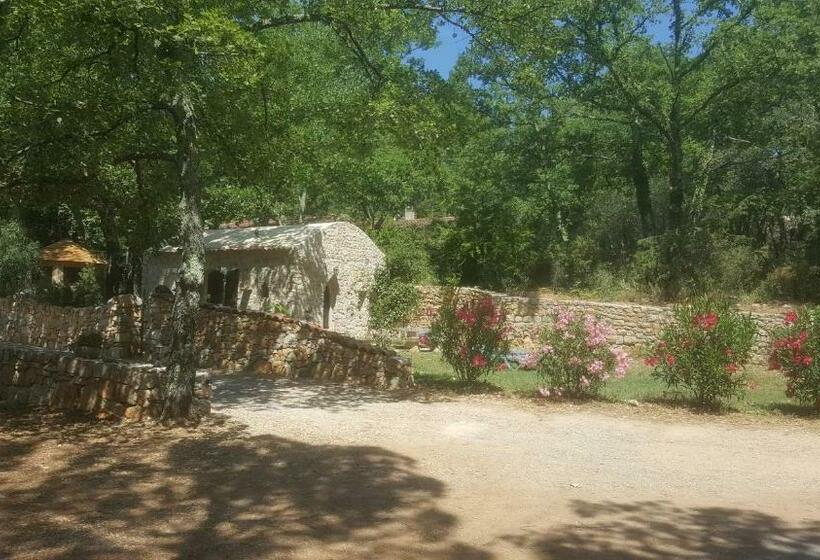 Номер Стандарт, Le Donjon Des Combes Et Son Spa