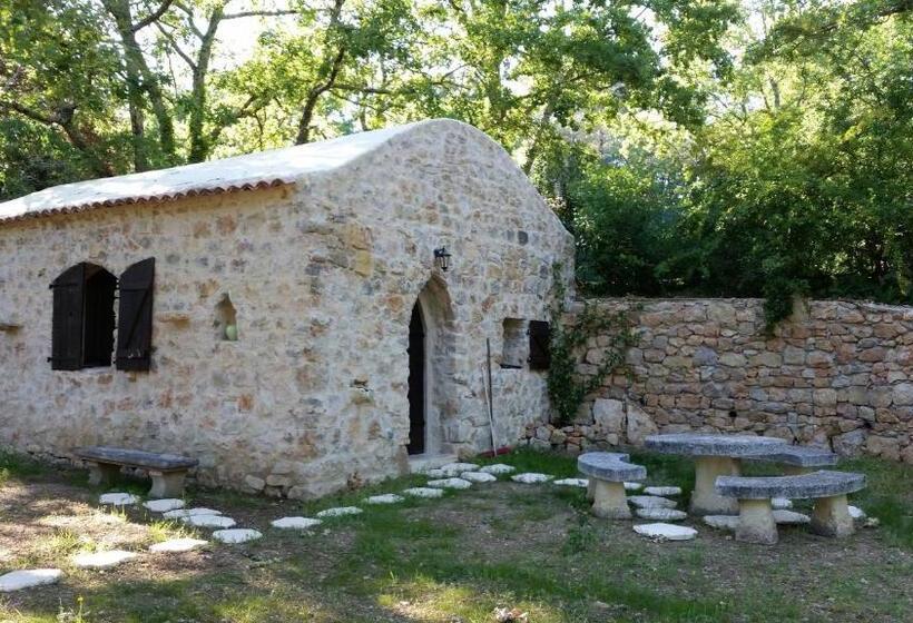 Номер Стандарт, Le Donjon Des Combes Et Son Spa