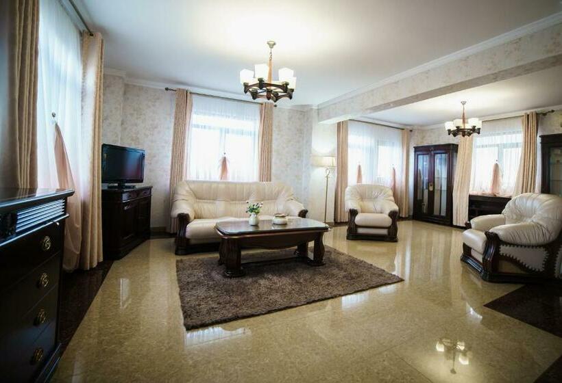جناح سوبيريور, Grand Hotel Orient Braila