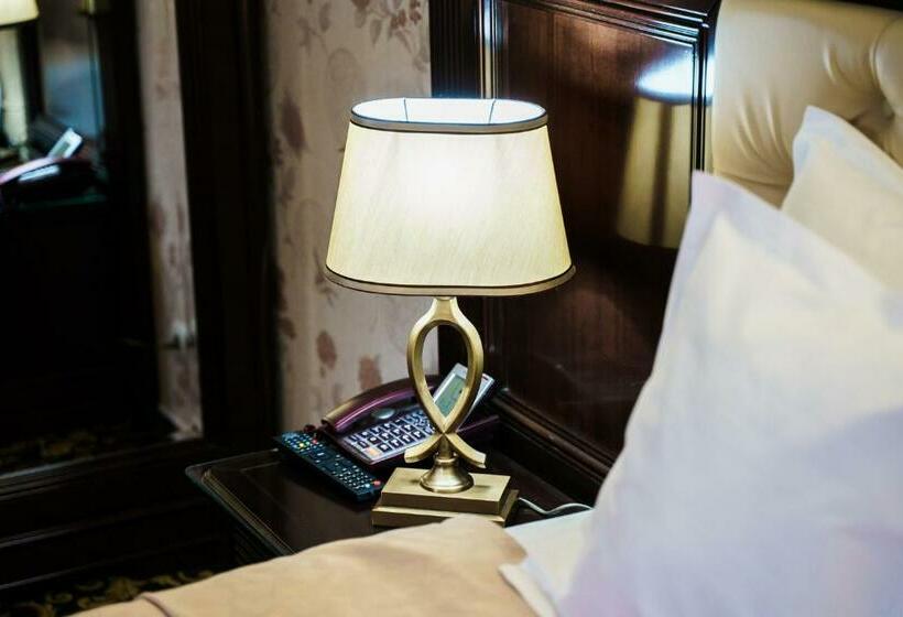 جناح سوبيريور, Grand Hotel Orient Braila