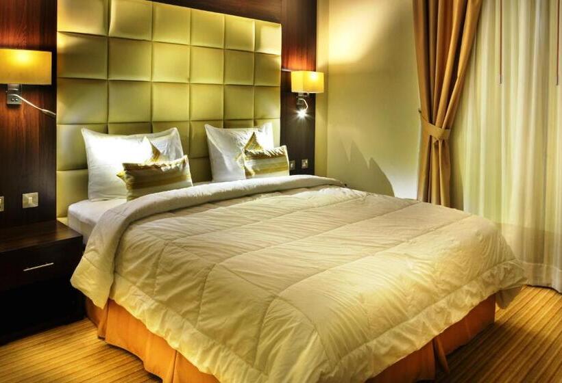 استودیو استاندارد با تخت کینگ, Golden Ocean