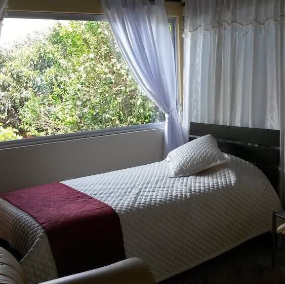 Люкс, Hostal El Parque Tababela