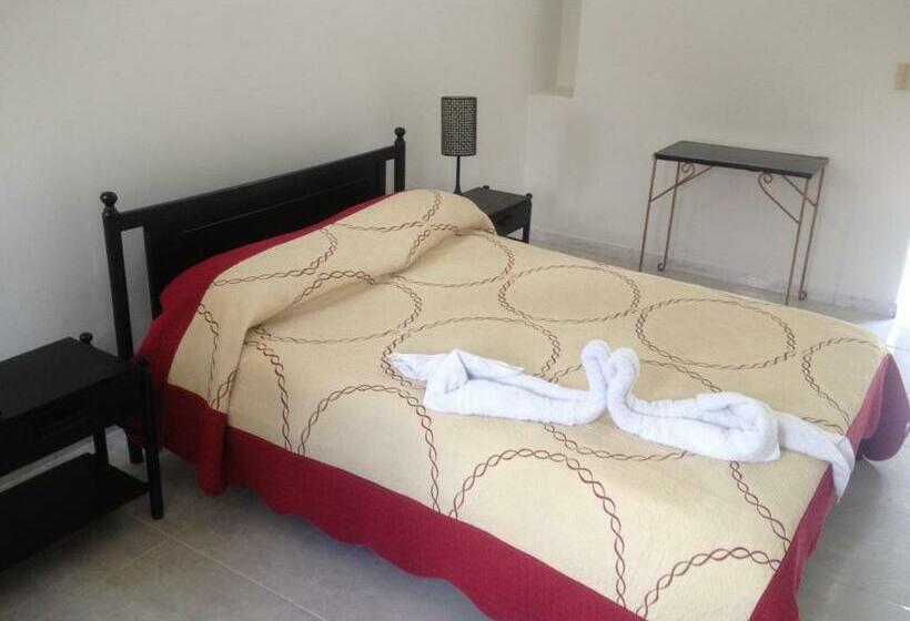 Quarto Estandar, Tacuara