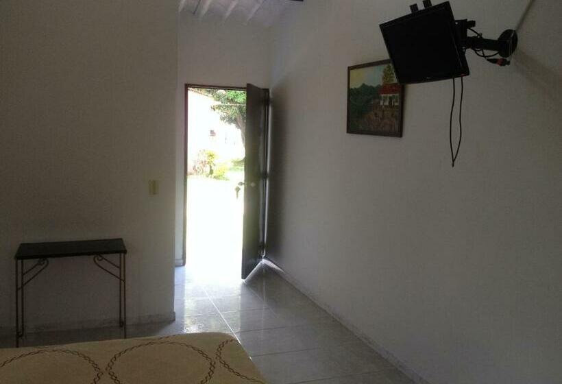 Quarto Estandar, Tacuara