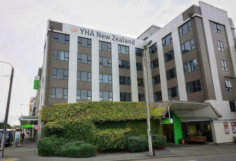 Номер Стандарт, Haka House Wellington