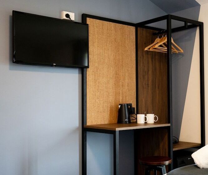 Номер Стандарт, Haka House Wellington