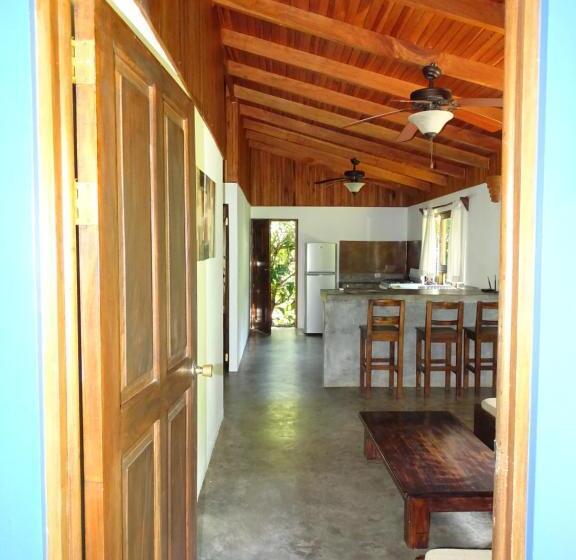 Дом 2 Спальни, Indigo Yoga Surf Resort
