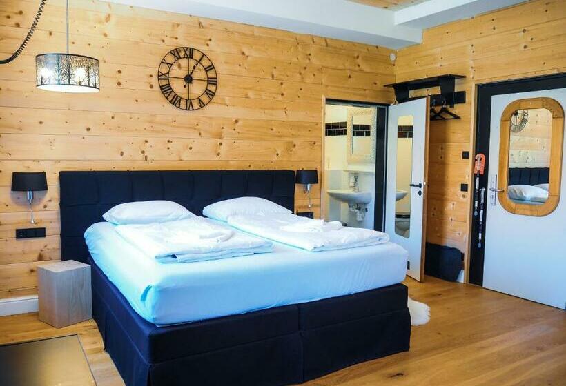 Quarto Deluxe Cama King, Alpenliebe Design