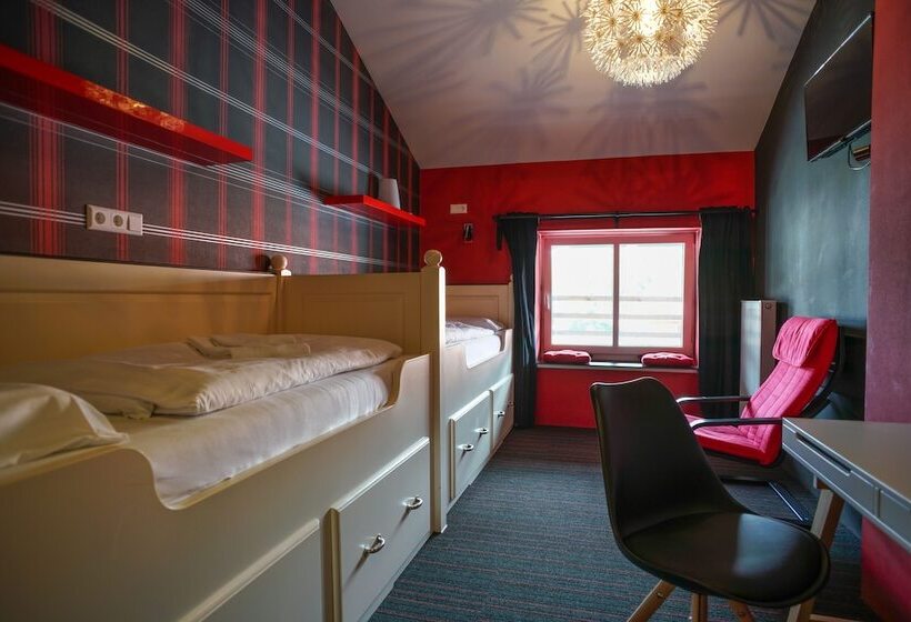 Quarto Estandar, Alpenliebe Design