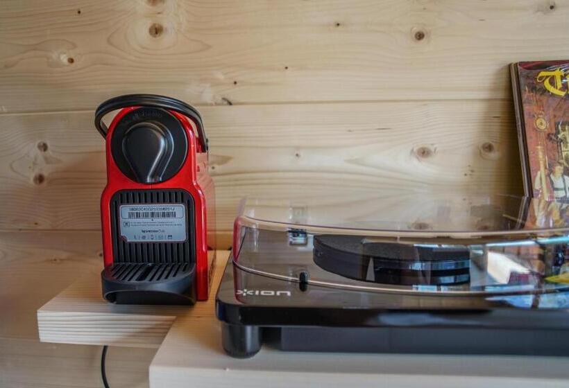 جناح سرير كينج, Alpenliebe Design