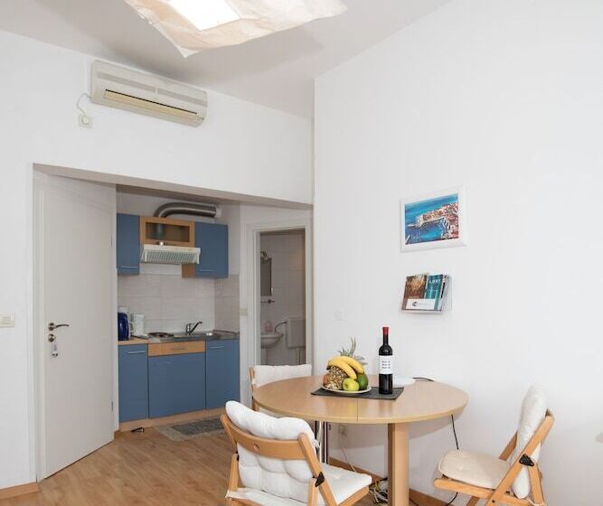 带海景及1个卧室的复式公寓, Studio Apartment Andrijana