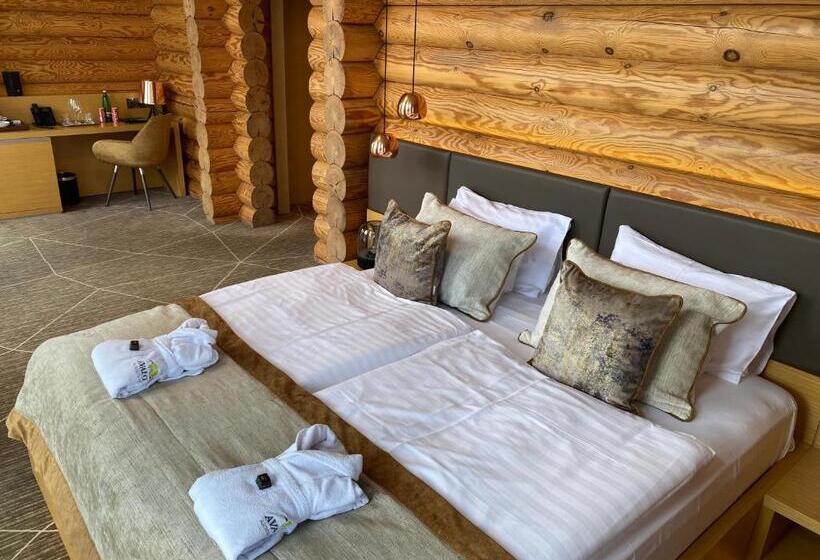 جناح جونيور مزوَّد بشرفة, Avalon Resort & Spa