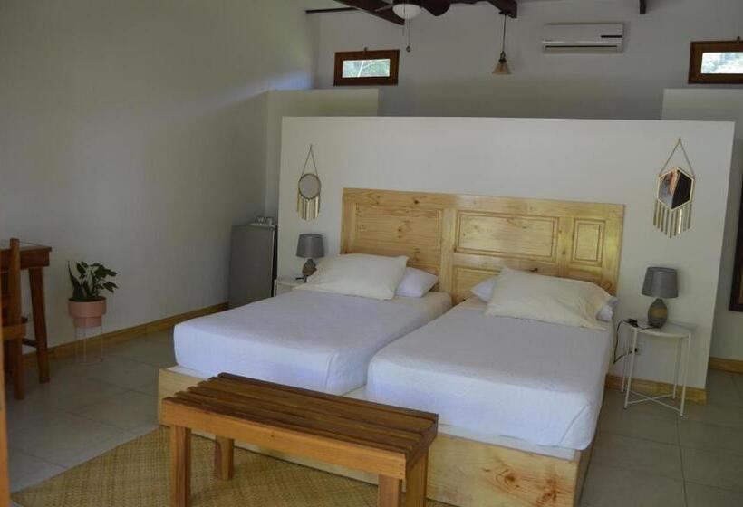 Quarto Deluxe, Indalo Adults Only