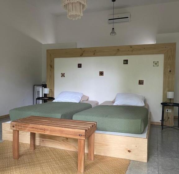 Quarto Estandar, Indalo Adults Only
