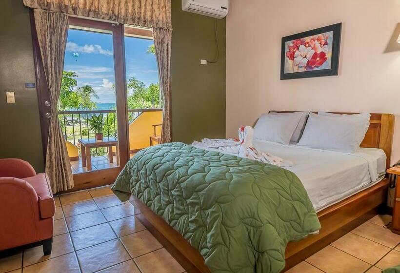غرفة قياسية مطلّة علي البحر, Manuel Antonio