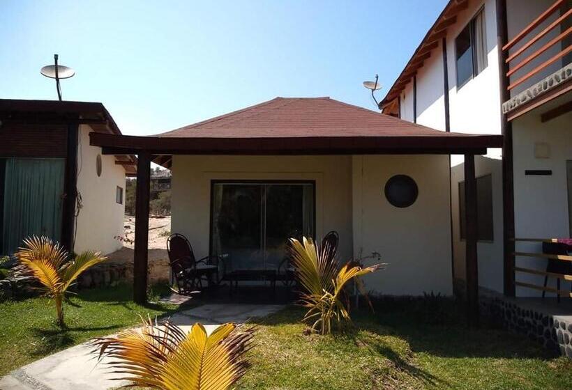 Трехместный Номер Стандарт Вид на Сад, Villa Sirena