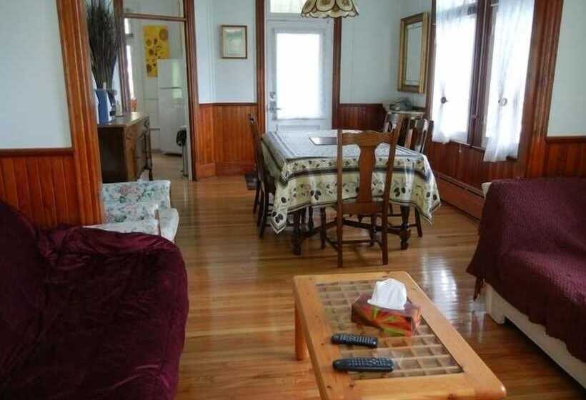 Дом 3 Спальни, Petite Maison Dans La Prairie