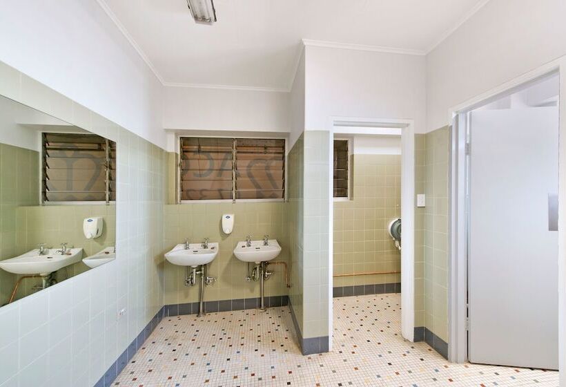 Quarto Economy Banheiro Compartilhado, Prince Of Wales