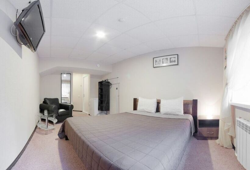 Quarto Superior, Lait Hotel On Bebelya