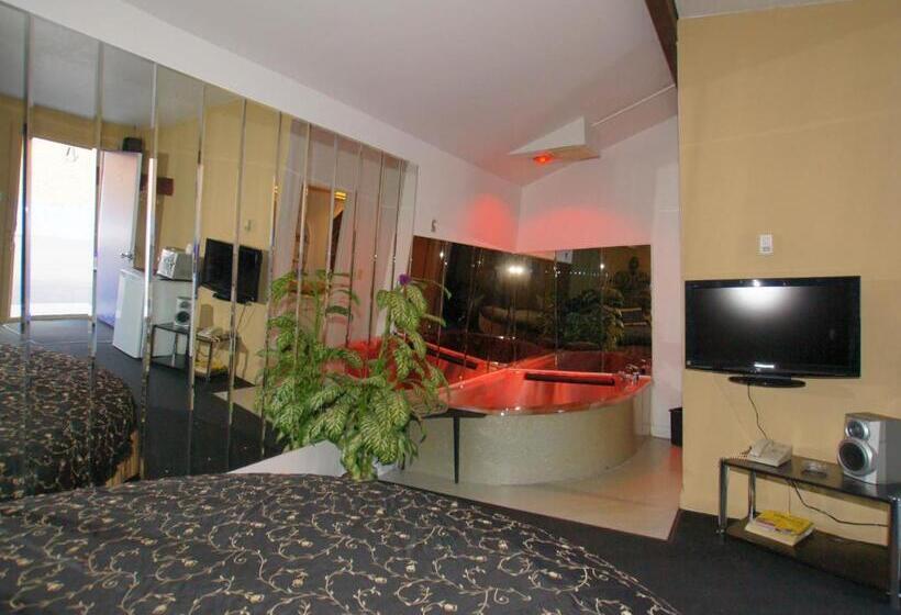 Люкс, Motel Iberville
