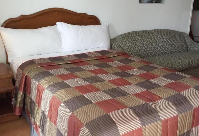 Семейный Номер, Motel Iberville