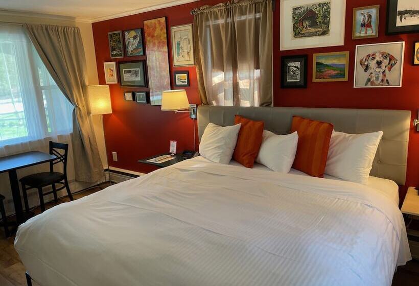 Номер Стандарт, Sleep Woodstock Motel