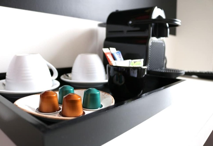 Полулюкс, Saillant Hotel Maastricht City Centre   Auping Hotel Partner