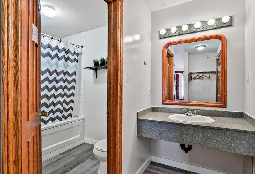 ルームシェアのワンベッド, Samesun Banff Hostel