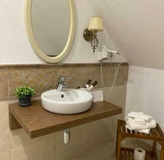 اتاق پنت هاوس, Palatul Brukenthal Avrig