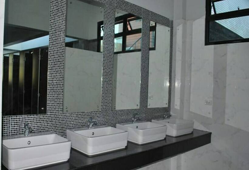 Кровать в Общей Комнате, Sirinsamui Boutique Hostel