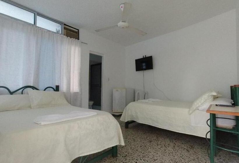 4인용 스탠다드 룸, Miami En Melgar
