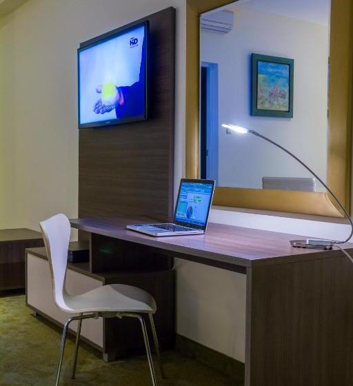 Полулюкс, Maresta Lodge   Hotel Asociado Casa Andina