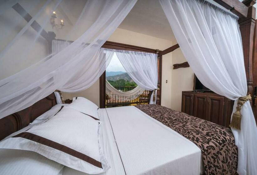 Номер Стандарт с Балконом, Nueva Granada Hotel Colonial  Centro Histórico