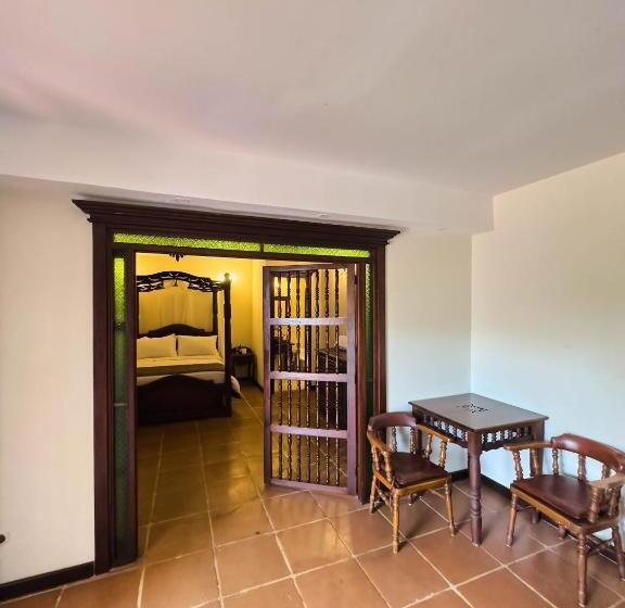 Люкс с гидромассажем, Nueva Granada Hotel Colonial  Centro Histórico