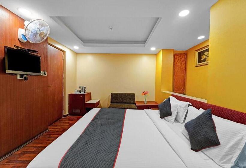 اتاق لوکس سه تخته, Super Townhouse Anna Salai