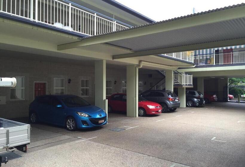 자쿠지 스위트, Criterion Hotel Motel Rockhampton