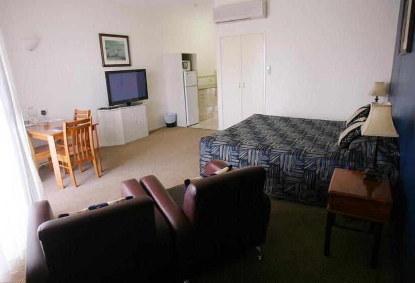 스탠다드 룸 킹사이즈 침대, Criterion Hotel Motel Rockhampton