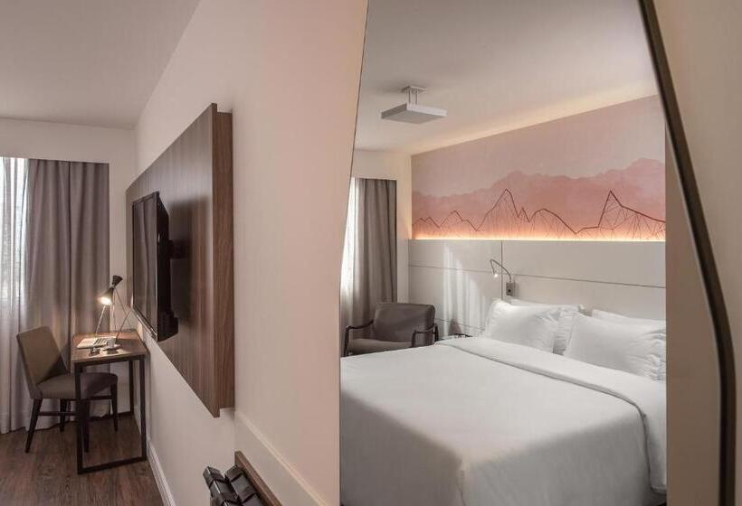 Номер Премиум, Intercity Cidade Baixa