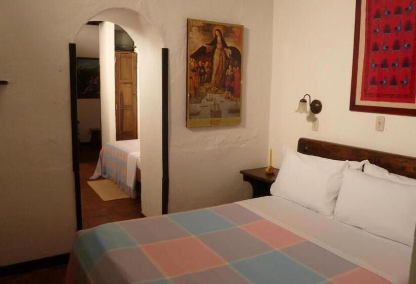 Полулюкс, Mision Santa Barbara Rnt 4799