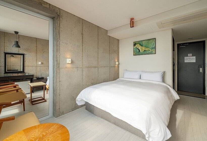 Семейный Номер, Stay Interview Jeju