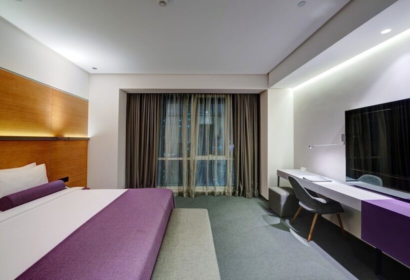 Номер Superior, The Act Hotel Sharjah