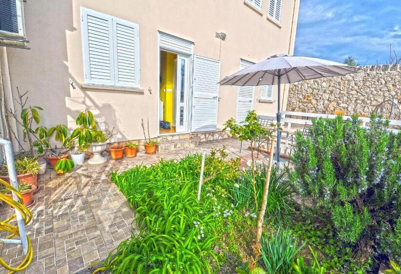 غرفة قياسية مزوَّدة بتراس, Villa Katarina