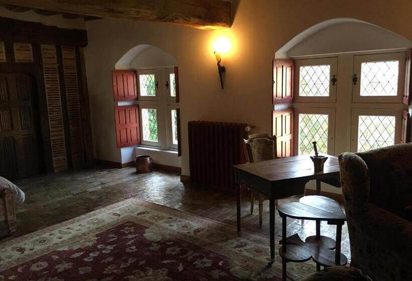 Люкс Повышенной Комфортности, Demeure Des Vieux Bains