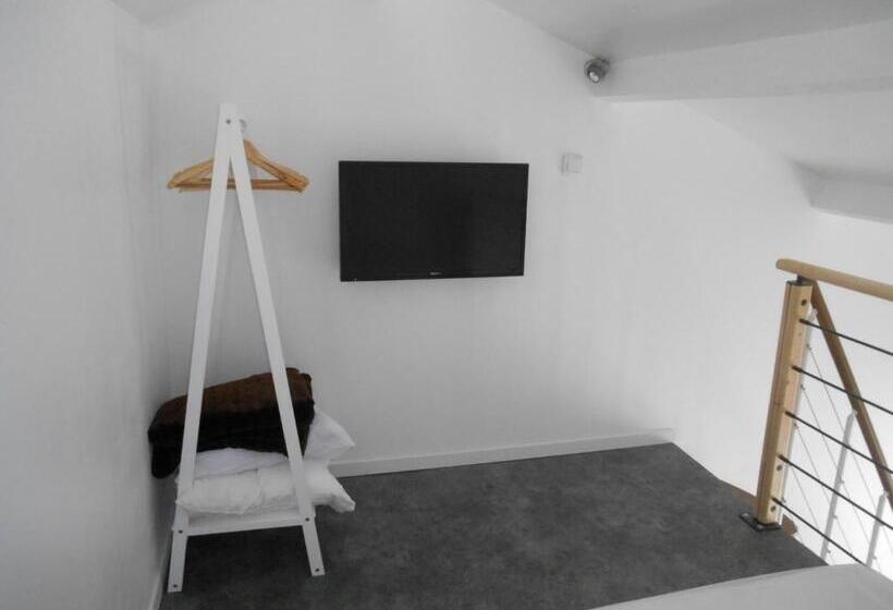 דירת חדר, Cosystudio Site Du Futuroscope