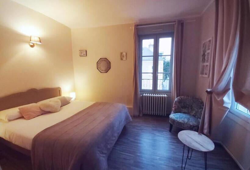 Номер Стандарт Вид на Реку, Hôtel Relais Du Loir