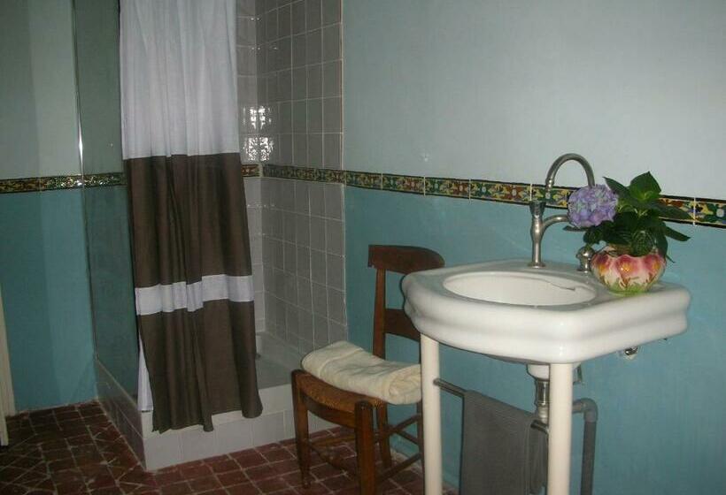 سوییت خانوادگی, B&b La Vagabonde