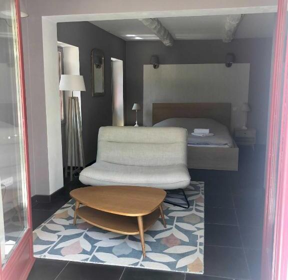 آپارتمان 1 خوابه با چشم‌انداز باغ, B&b Villa Roumanille